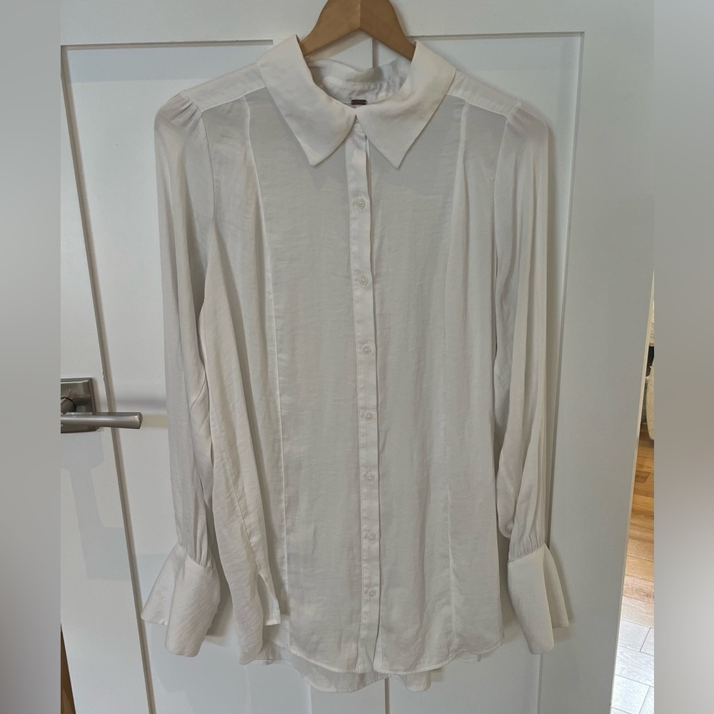 Free People Lala Shirt In White. Size Large View 2
